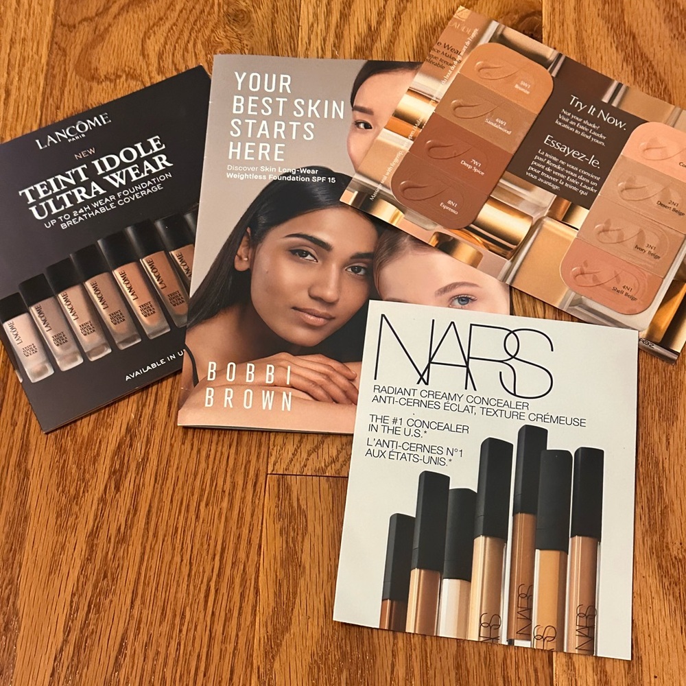Lot of 4 sample cards- NARS, Estée Lauder, Bobbi‎ Brown, Lancôme